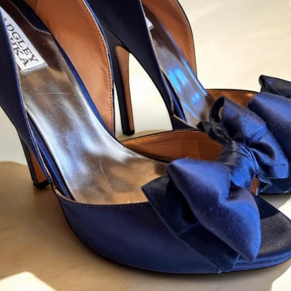 BADGLEY MISCHKA royal blue silk/satin beautiful bow Size 10. - Picture 11 of 17